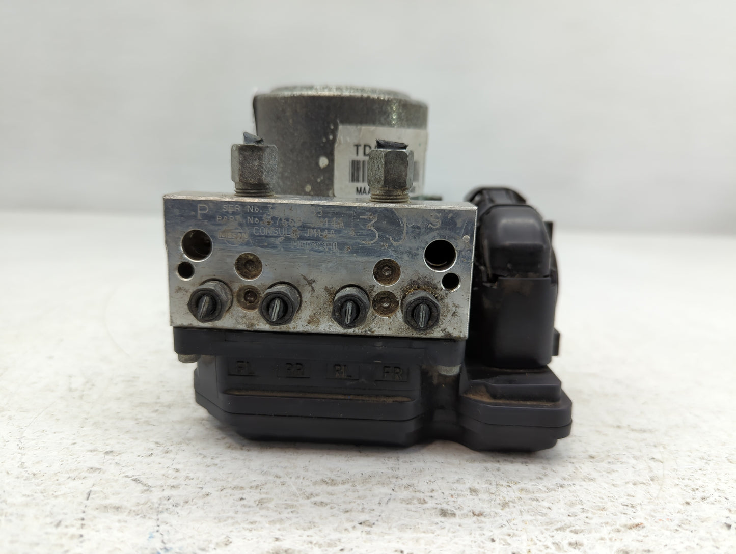 2012-2015 Nissan Rogue ABS Pump Control Module Replacement P/N:TD8405 33011446 Fits Fits 2012 2013 2014 2015 OEM Used Auto P