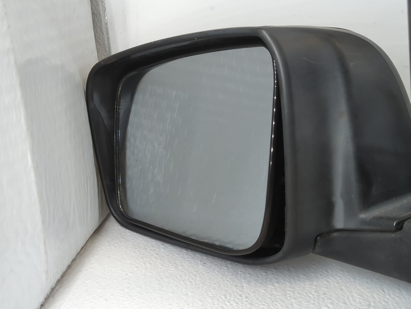 2008-2015 Nissan Rogue Driver Side View Mirror - Left Door Mirror OEM Used - Oemusedautoparts1.com
