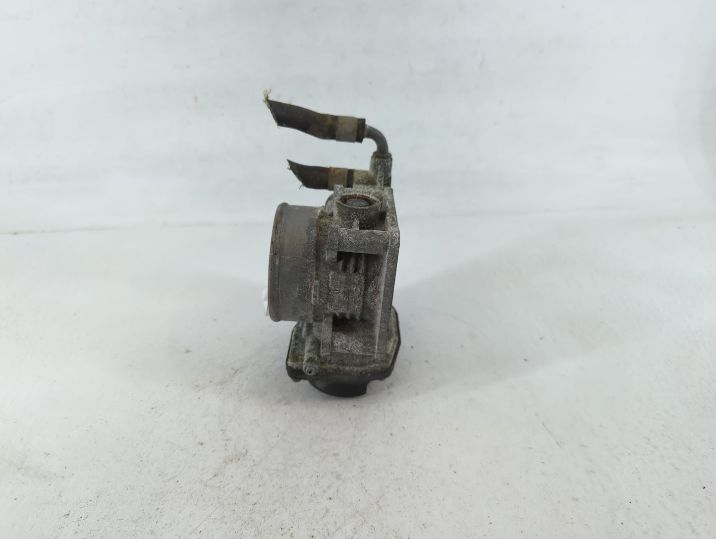 2011-2015 Nissan Rogue Throttle Body P/N:K 3423 526-01 Fits Fits 2011 2012 2013 2014 2015 OEM Used Auto Parts - Oemusedautop