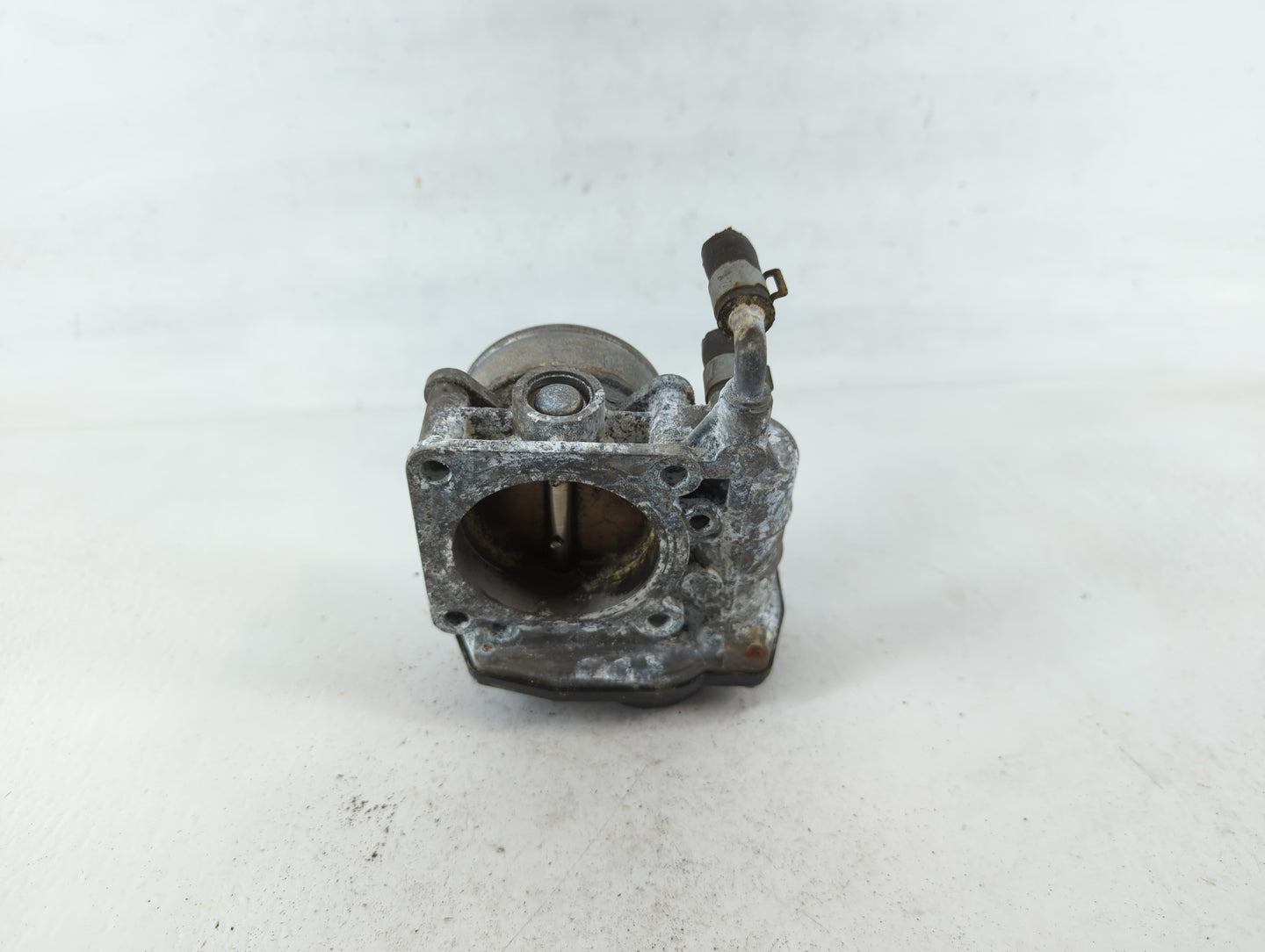 2011-2015 Nissan Rogue Throttle Body P/N:K 3108 3 526-01 Fits Fits 2011 2012 2013 2014 2015 OEM Used Auto Parts - Oemusedaut