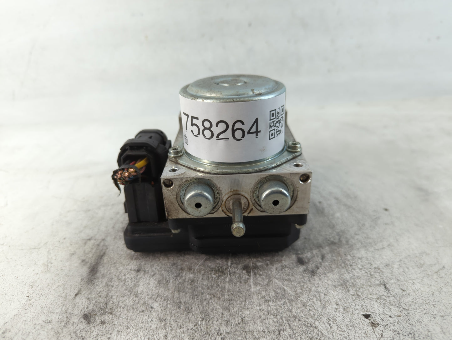 2013 Nissan Rogue Master Power Window Switch Replacement Driver Side Left P/N:31271110 TD8405 Fits OEM Used Auto Parts - Oem