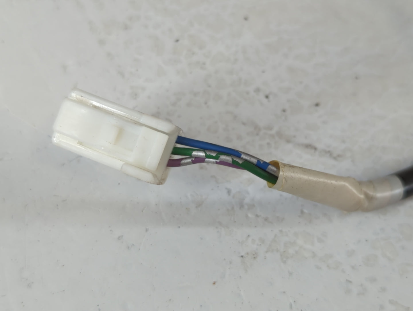 2008-2015 Nissan Rogue Driver Side View Mirror - Left Door Mirror OEM Used - Oemusedautoparts1.com
