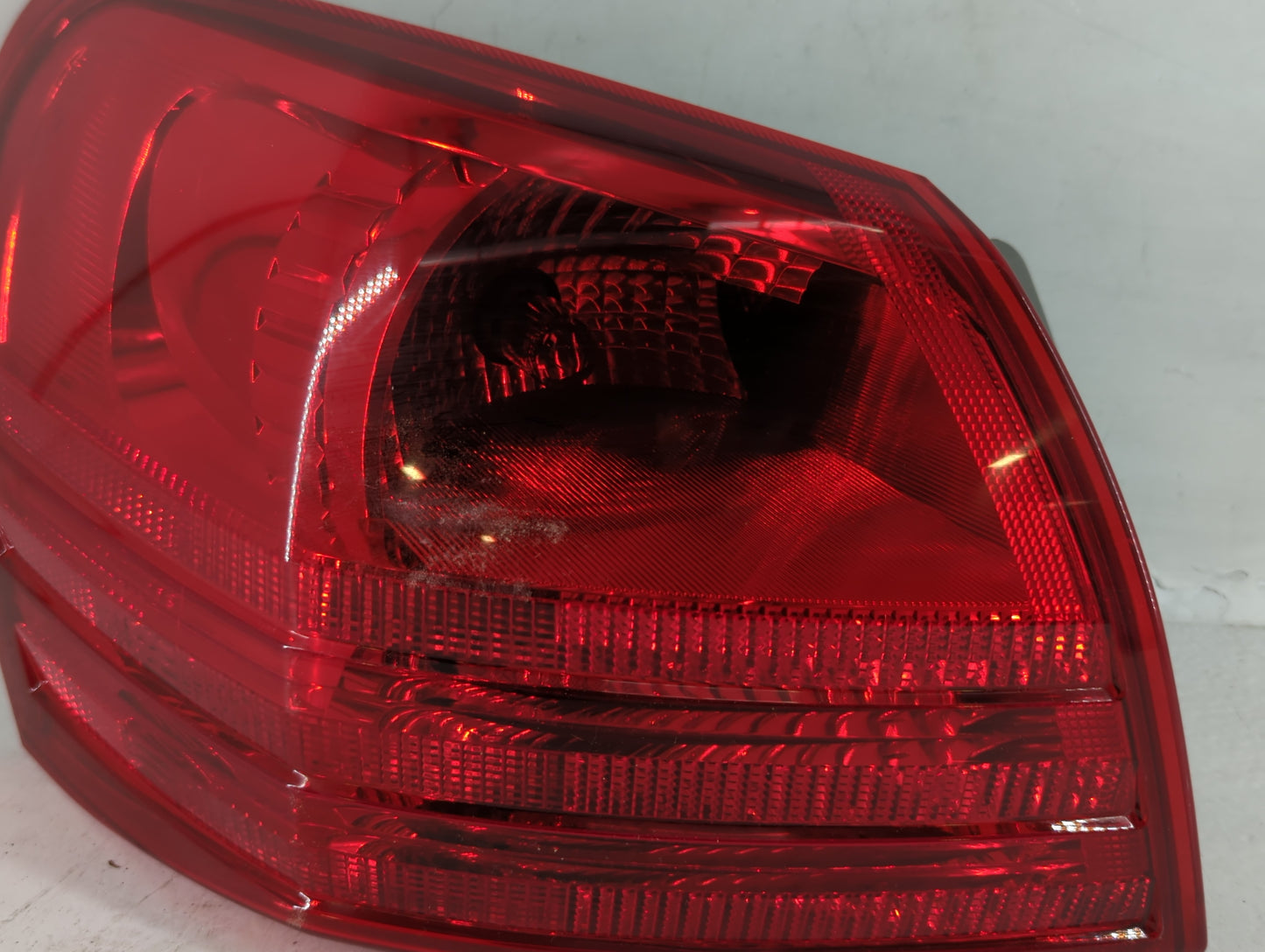 2008-2015 Nissan Rogue Tail Light Assembly Driver Left OEM Fits Fits 2008 2009 2010 2011 2012 2013 2014 2015 OEM Used Auto P