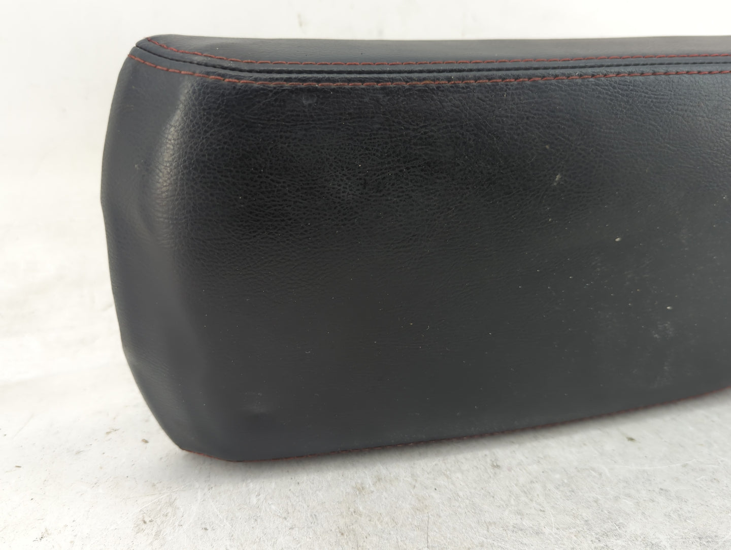 2013-2015 Nissan Rogue Center Console Armrest Cover Lid Fits Fits 2013 2014 2015 OEM Used Auto Parts - Oemusedautoparts1.com