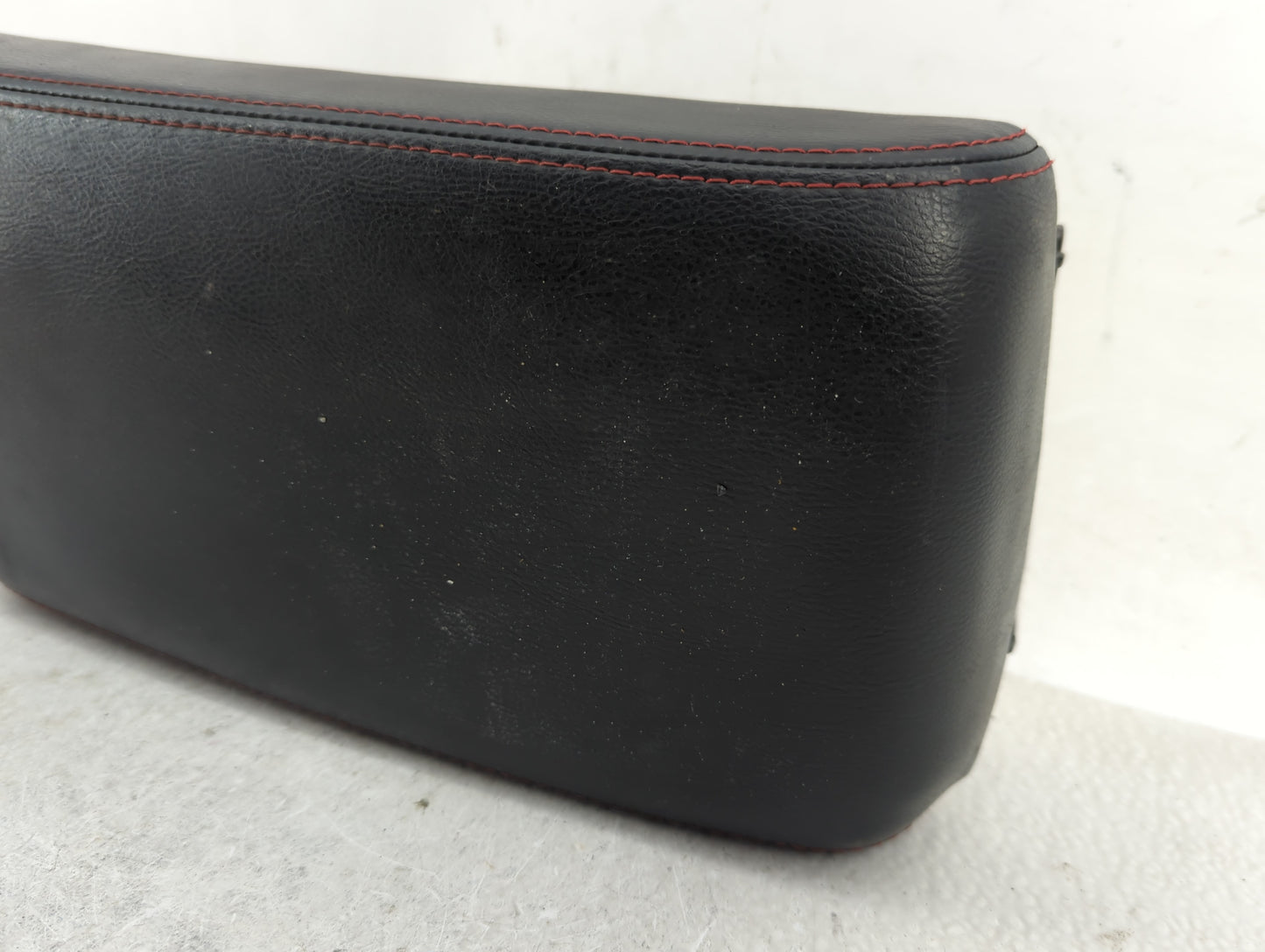 2013-2015 Nissan Rogue Center Console Armrest Cover Lid Fits Fits 2013 2014 2015 OEM Used Auto Parts - Oemusedautoparts1.com