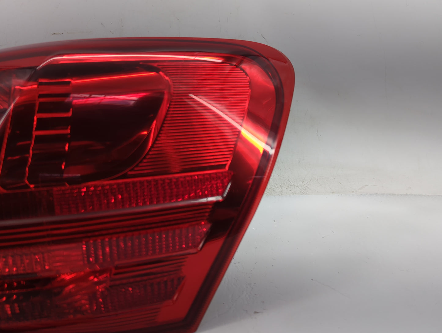 2008-2015 Nissan Rogue Tail Light Assembly Passenger Right OEM Fits Fits 2008 2009 2010 2011 2012 2013 2014 2015 OEM Used Au
