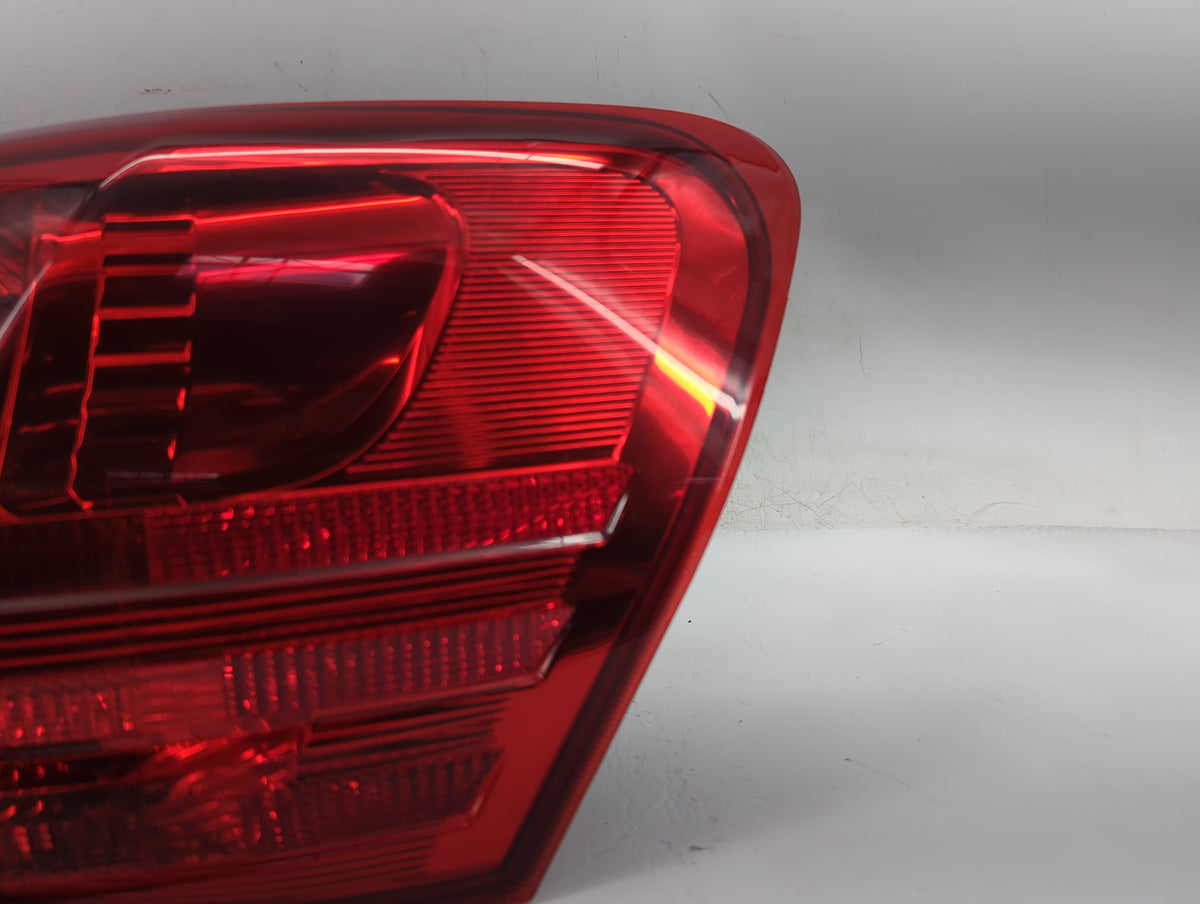 2008-2015 Nissan Rogue Tail Light Assembly Passenger Right OEM Fits Fits 2008 2009 2010 2011 2012 2013 2014 2015 OEM Used Au