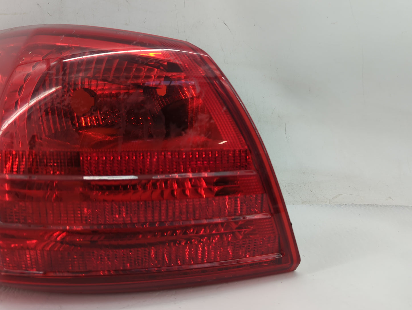 2008-2015 Nissan Rogue Tail Light Assembly Driver Left OEM Fits Fits 2008 2009 2010 2011 2012 2013 2014 2015 OEM Used Auto P