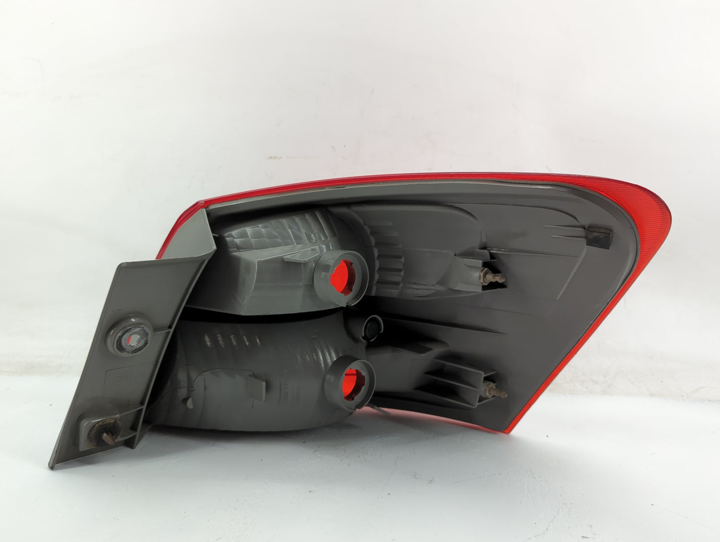 2008-2015 Nissan Rogue Tail Light Assembly Driver Left OEM Fits Fits 2008 2009 2010 2011 2012 2013 2014 2015 OEM Used Auto P