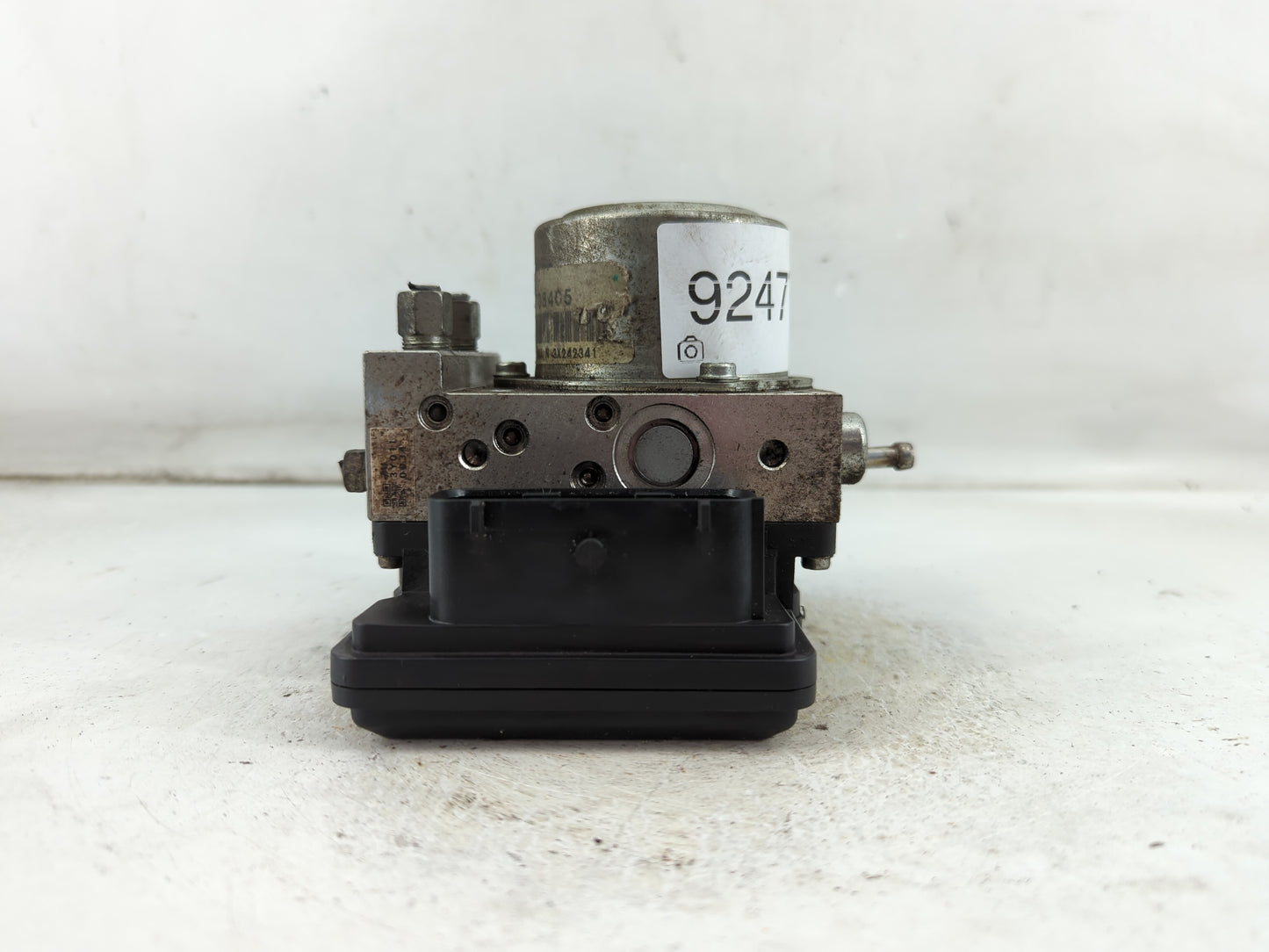 2012-2015 Nissan Rogue ABS Pump Control Module Replacement P/N:TD8405 Fits Fits 2012 2013 2014 2015 OEM Used Auto Parts - Oe