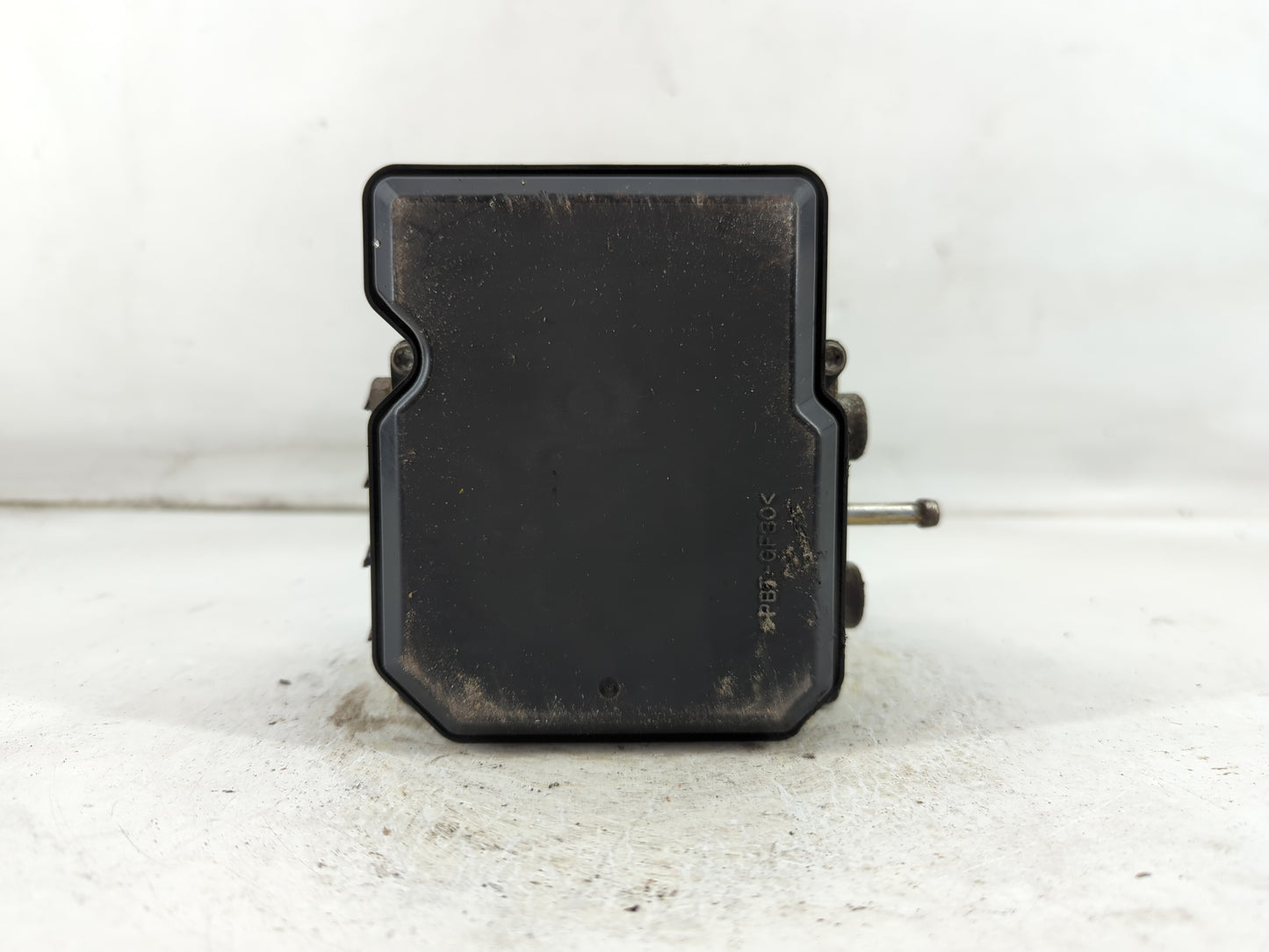 2012-2015 Nissan Rogue ABS Pump Control Module Replacement P/N:TD8405 Fits Fits 2012 2013 2014 2015 OEM Used Auto Parts - Oe