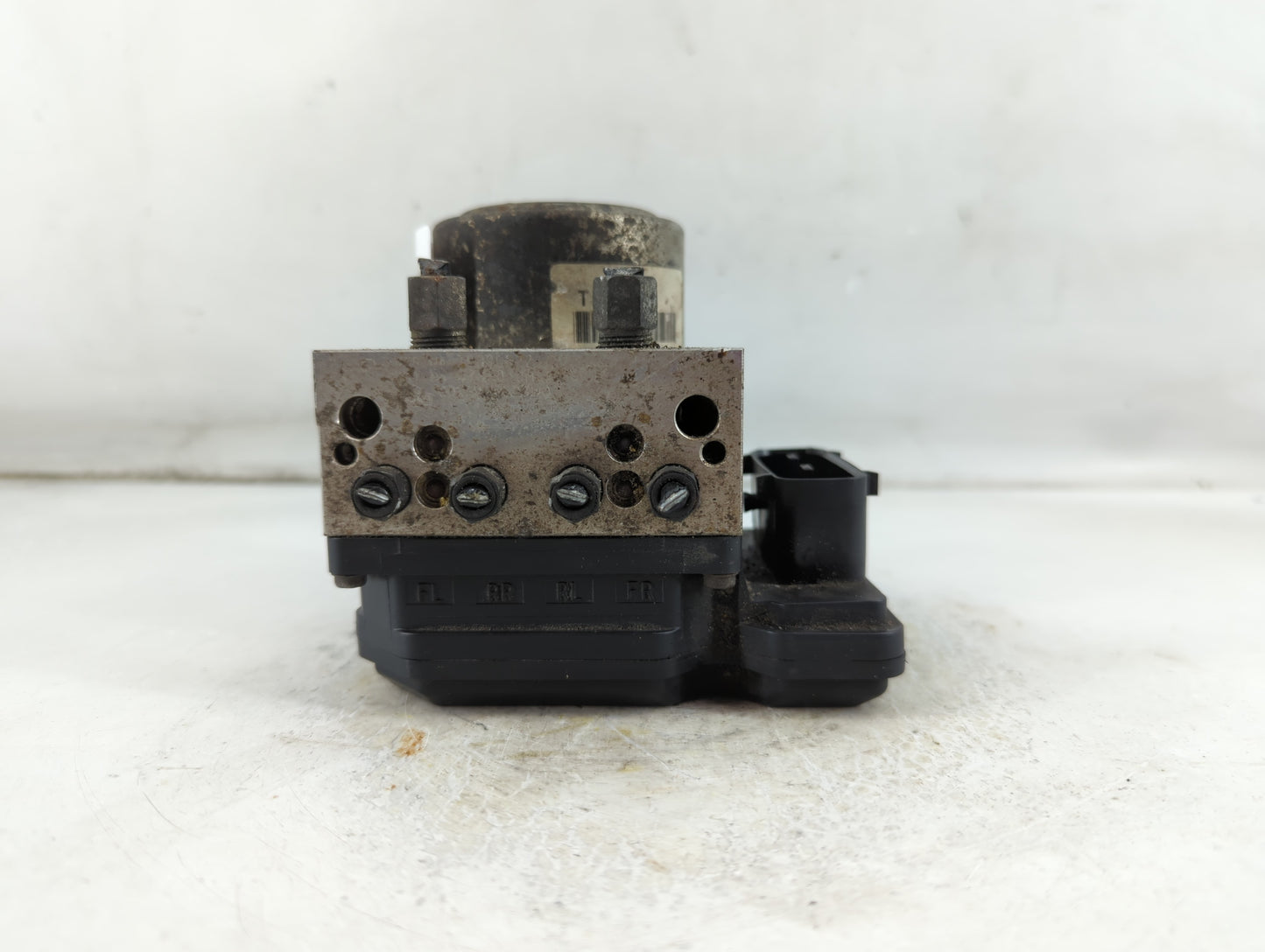 2012-2015 Nissan Rogue ABS Pump Control Module Replacement P/N:39021739 Fits Fits 2012 2013 2014 2015 OEM Used Auto Parts - 