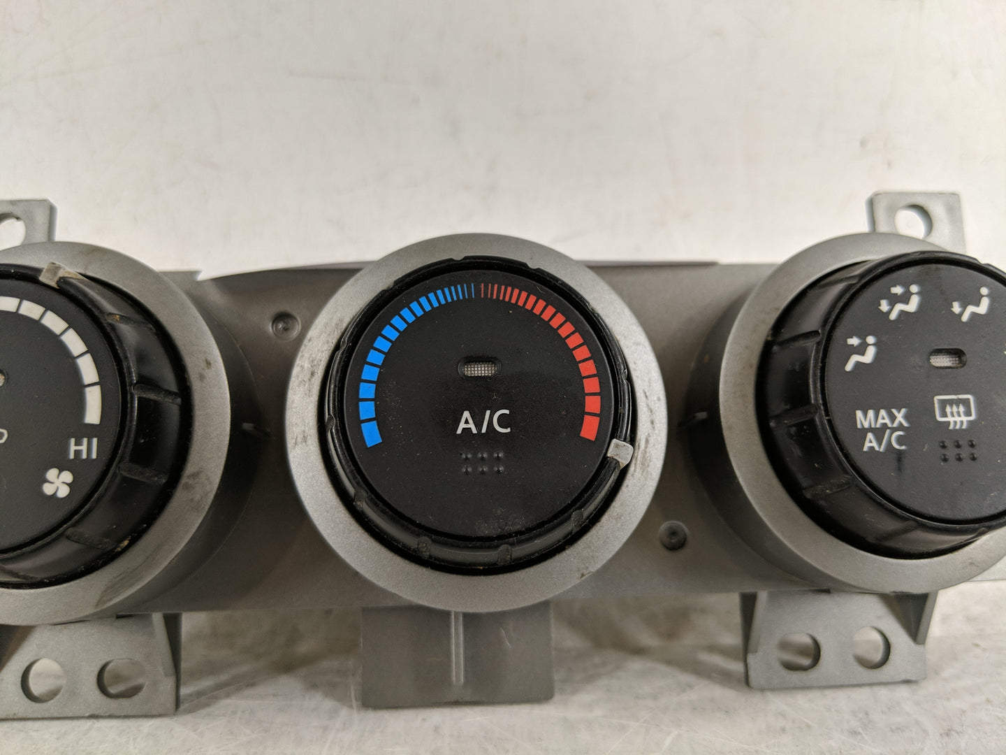 2013 Nissan Rogue Select Climate Control Module Temperature AC/Heater Replacement P/N:27500 1VL0C 27500 1VL0B Fits OEM Used 