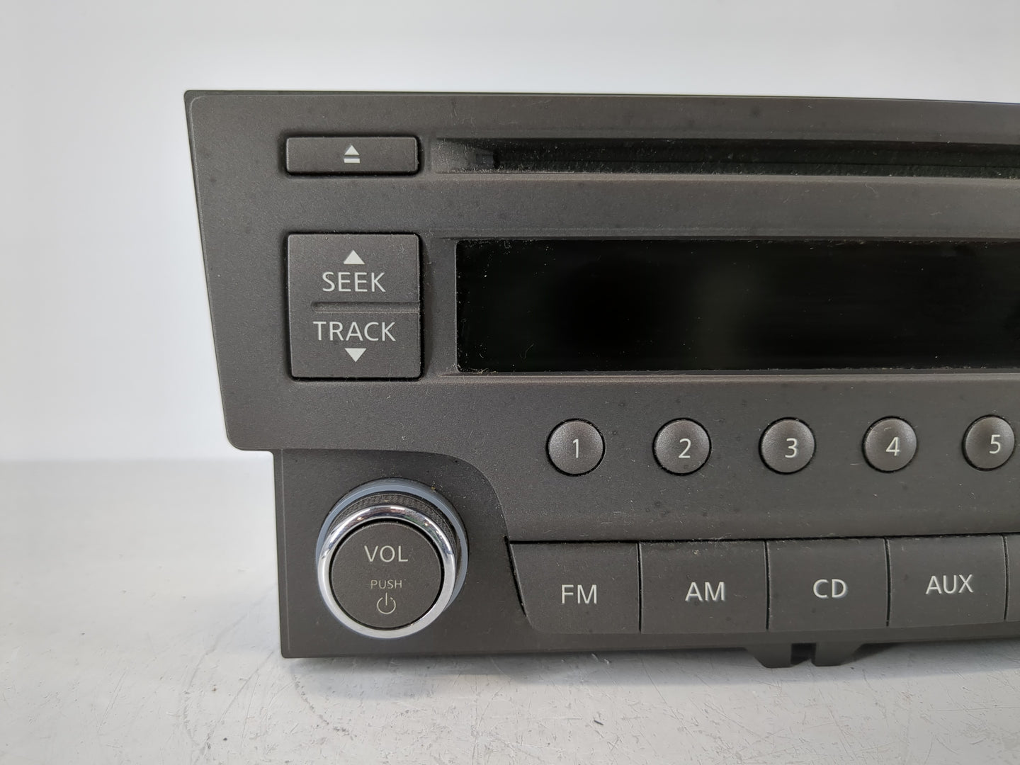 2013-2014 Nissan Sentra Radio AM FM Cd Player Receiver Replacement P/N:28185 3RA2A Fits Fits 2013 2014 OEM Used Auto Parts -