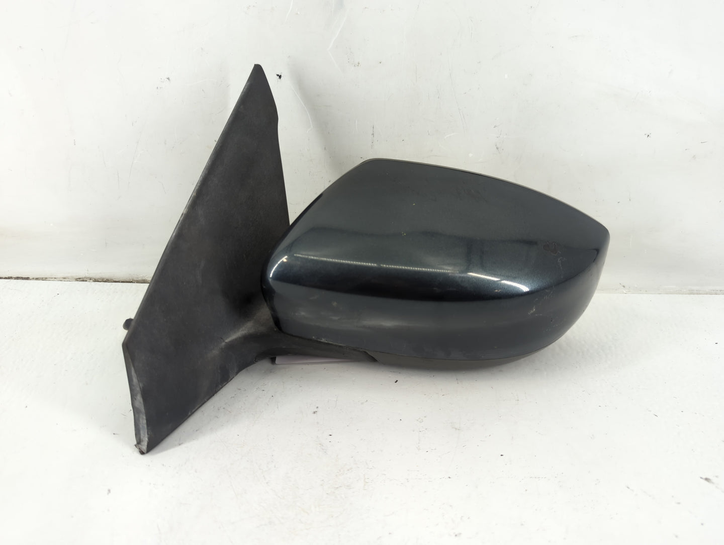 2013-2015 Nissan Sentra Driver Side View Mirror - Left Door Mirror OEM Used - Oemusedautoparts1.com