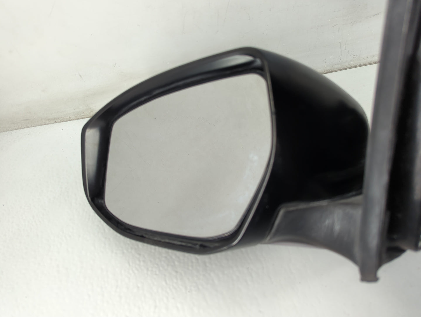 2013-2015 Nissan Sentra Driver Side View Mirror - Left Door Mirror OEM Used - Oemusedautoparts1.com