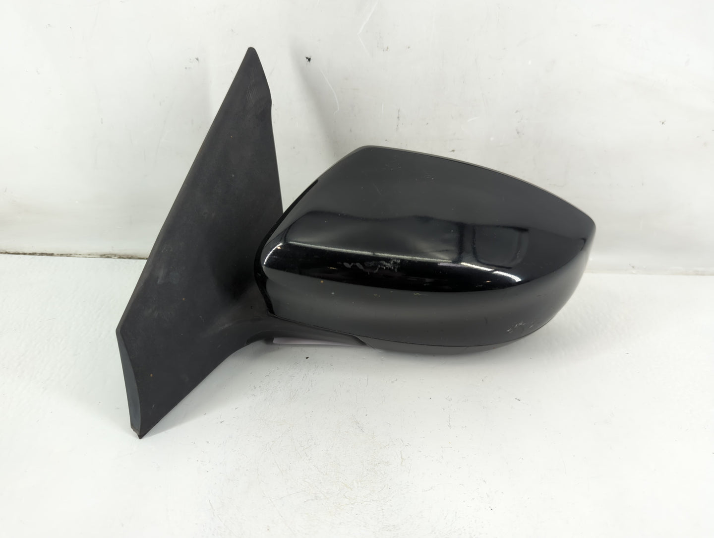 2013-2015 Nissan Sentra Driver Side View Mirror - Left Door Mirror OEM Used - Oemusedautoparts1.com