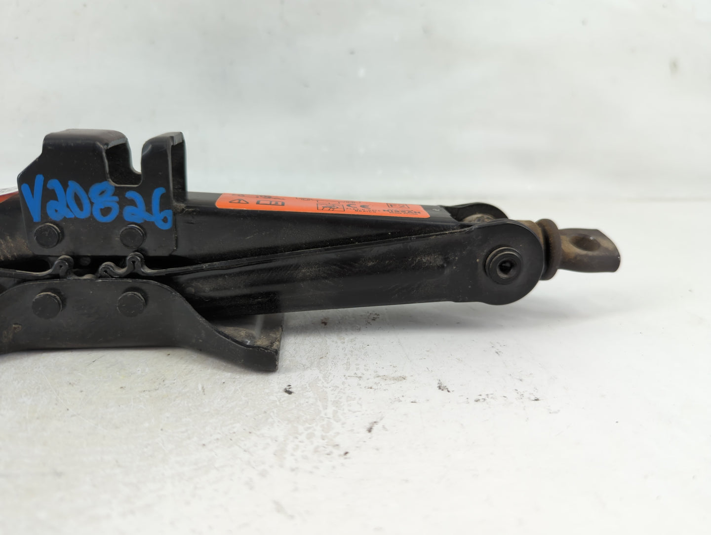 2013 Nissan Sentra Spare Scissor Car Jack - Oemusedautoparts1.com