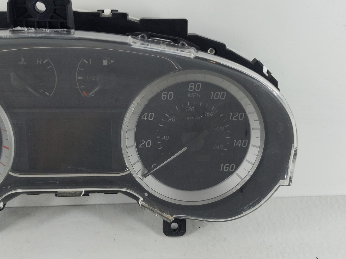 2013-2014 Nissan Sentra Instrument Cluster Speedometer Gauges P/N:248103SG1A Fits Fits 2013 2014 OEM Used Auto Parts - Oemus