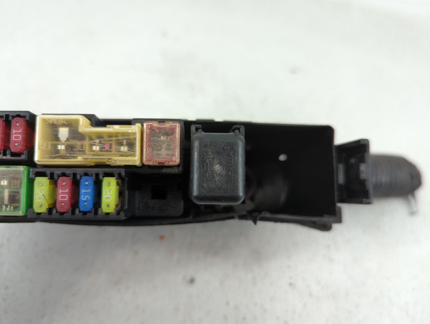 2013-2019 Nissan Sentra Fusebox Fuse Box Panel Relay Module P/N:24382 EW70B 7154-7223-30 Fits OEM Used Auto Parts - Oemuseda