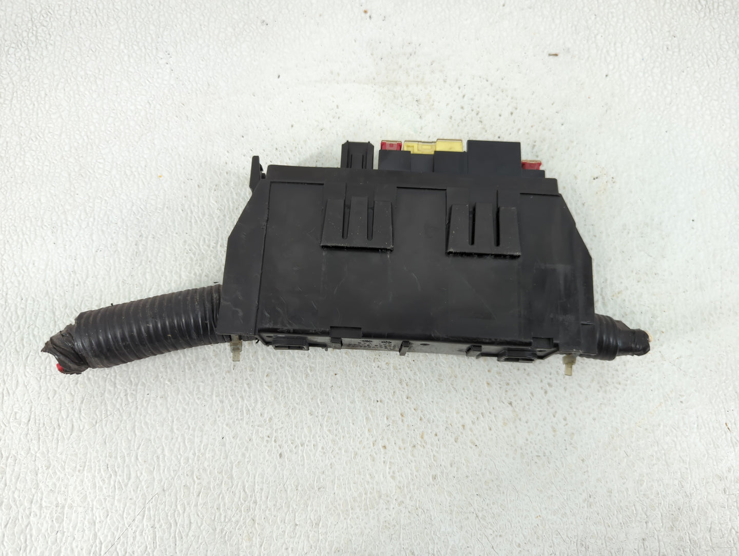 2013-2019 Nissan Sentra Fusebox Fuse Box Panel Relay Module P/N:24382 EW70B 7154-7223-30 Fits OEM Used Auto Parts - Oemuseda