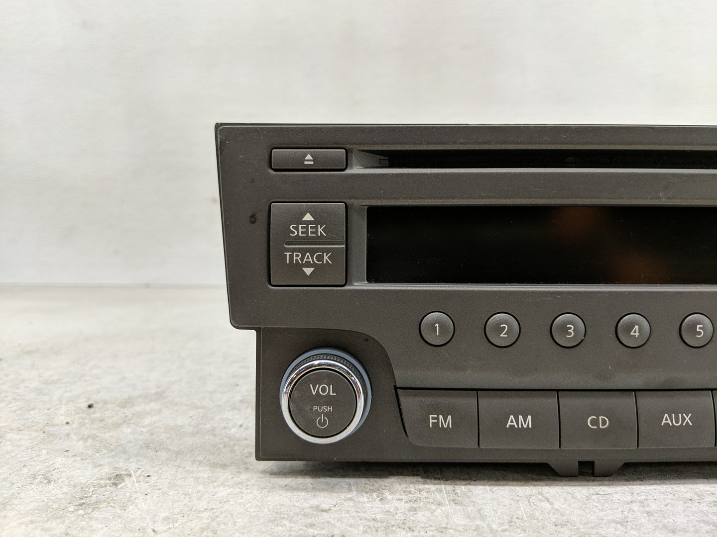 2013-2014 Nissan Sentra Radio AM FM Cd Player Receiver Replacement P/N:28185 3RA2A Fits Fits 2013 2014 OEM Used Auto Parts -
