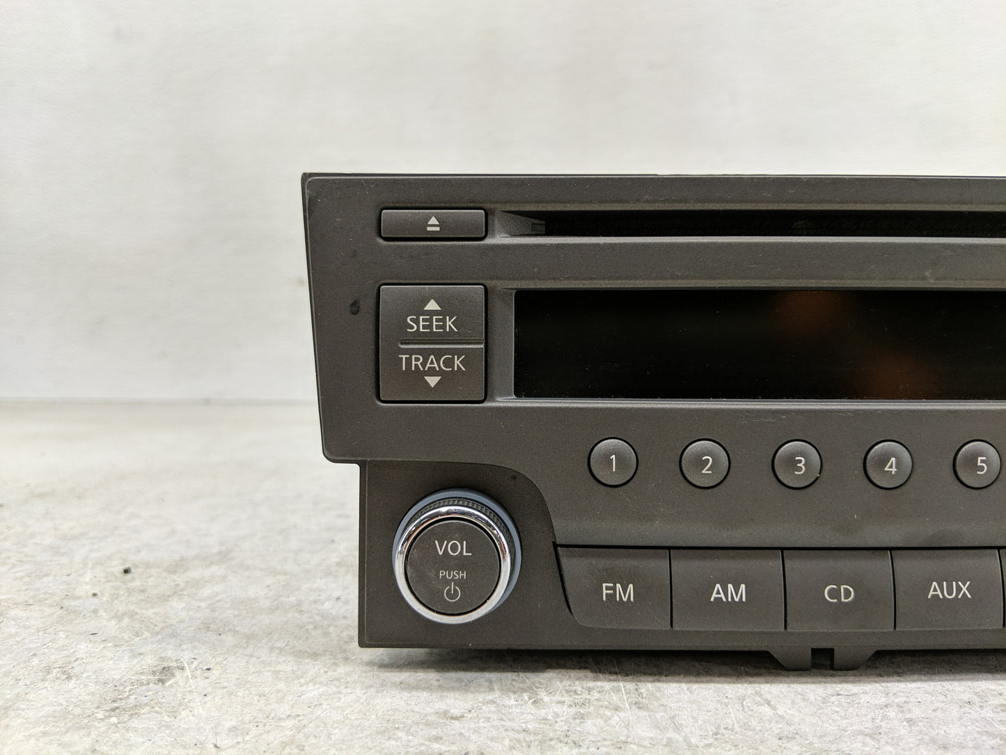 2013-2014 Nissan Sentra Radio AM FM Cd Player Receiver Replacement P/N:28185 3RA2A Fits Fits 2013 2014 OEM Used Auto Parts -