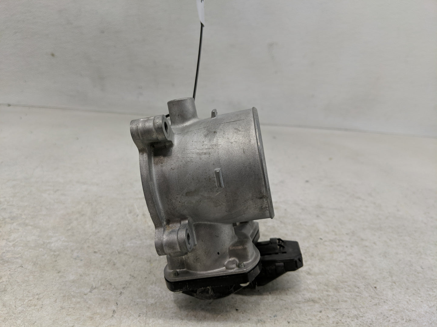 2013-2019 Nissan Sentra Throttle Body P/N:21070 X4434, 891500025 Fits Fits 2013 2014 2015 2016 2017 2018 2019 OEM Used Auto 