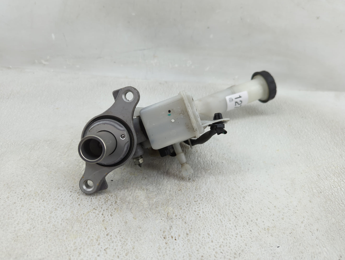 2013-2019 Nissan Sentra Brake Master Cylinder 1277639 - Oemusedautoparts1.com