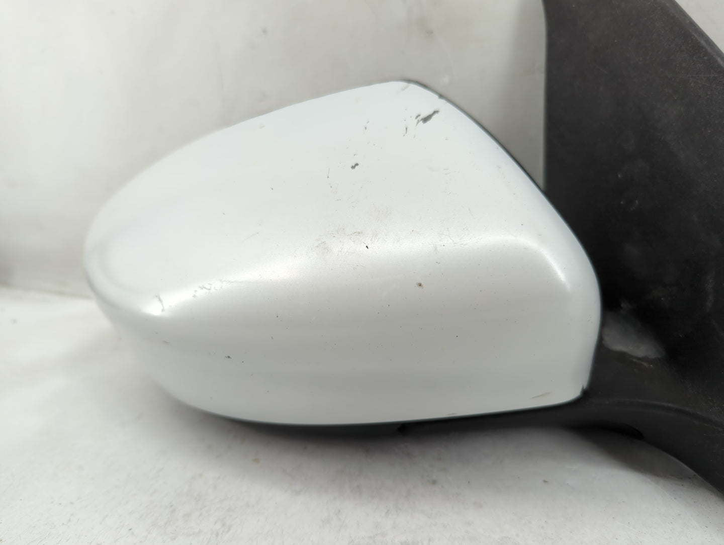 2013-2015 Nissan Sentra Passenger Side View Mirror - Right Door Mirror OEM Used - Oemusedautoparts1.com