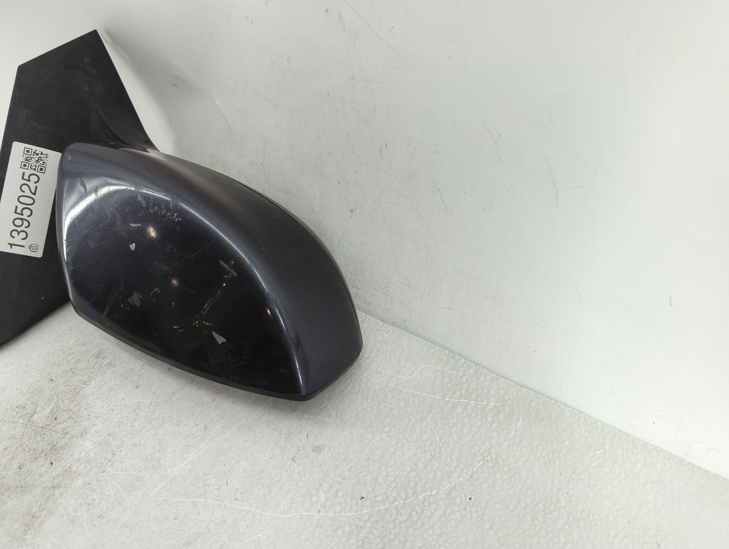 2013 Nissan Sentra Driver Side View Mirror - Left Door Mirror OEM Used - Oemusedautoparts1.com