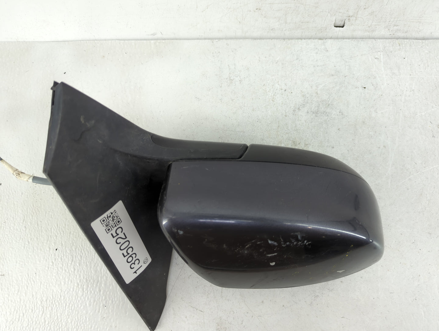 2013 Nissan Sentra Driver Side View Mirror - Left Door Mirror OEM Used - Oemusedautoparts1.com