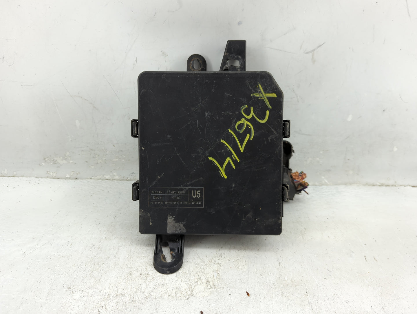 2013-2019 Nissan Sentra Fusebox Fuse Box Panel Relay Module P/N:284B7 3SG1C Fits Fits 2013 2014 2015 2016 2017 2018 2019 OEM
