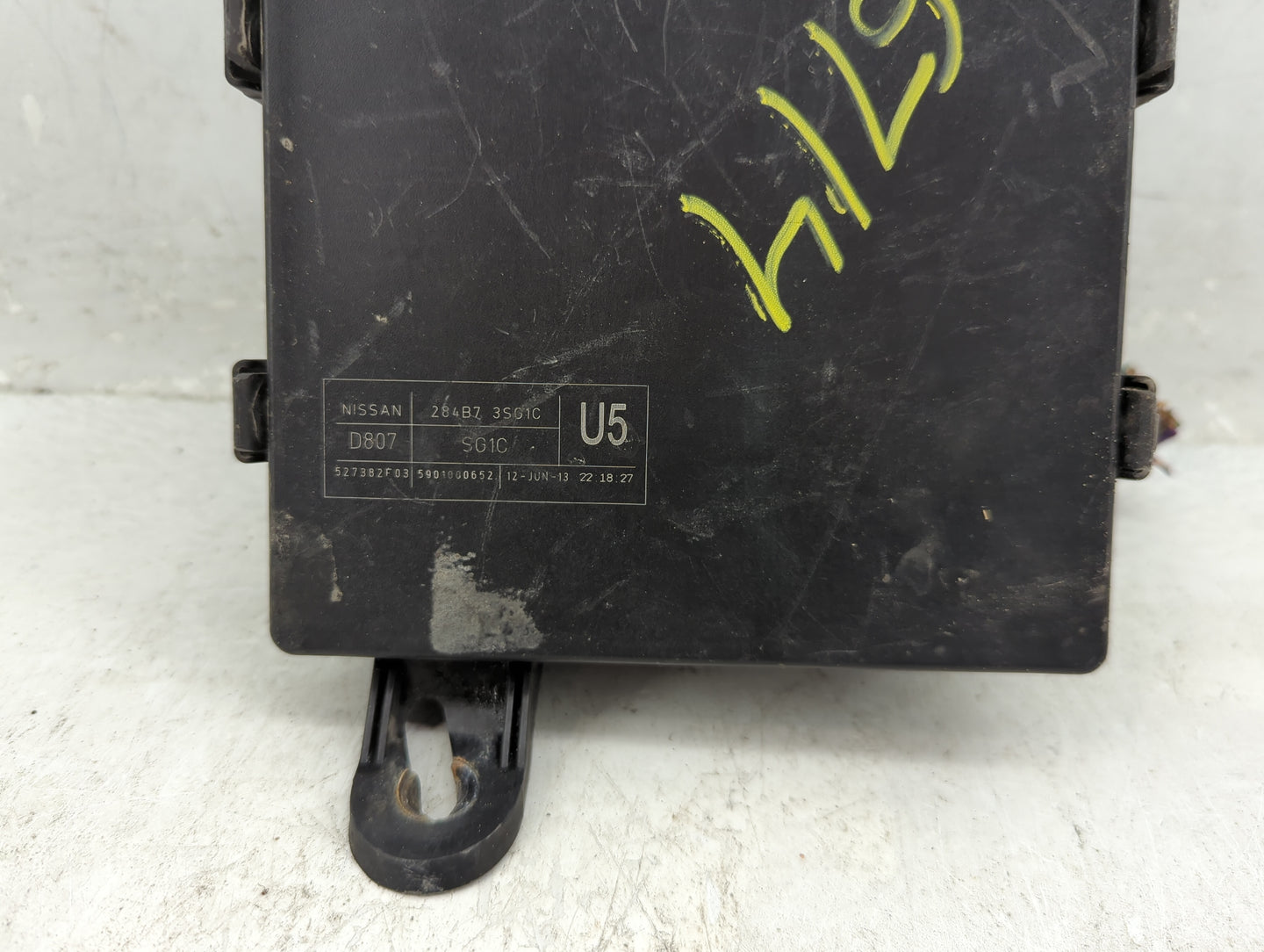 2013-2019 Nissan Sentra Fusebox Fuse Box Panel Relay Module P/N:284B7 3SG1C Fits Fits 2013 2014 2015 2016 2017 2018 2019 OEM