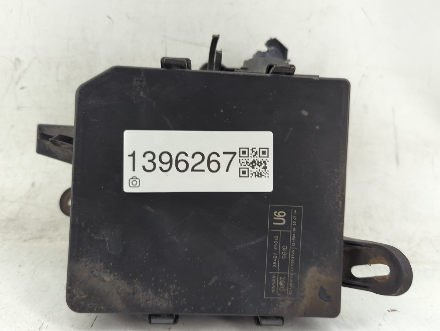2013-2019 Nissan Sentra Fusebox Fuse Box Panel Relay Module P/N:284B7 3SG1D Fits Fits 2013 2014 2015 2016 2017 2018 2019 OEM