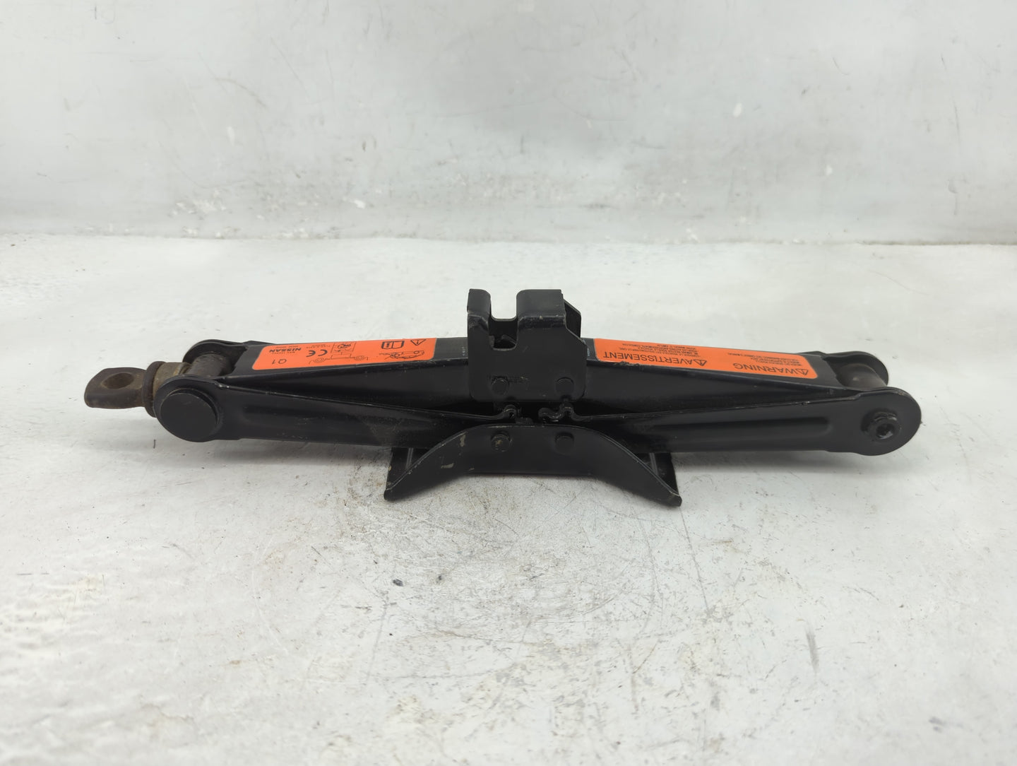 2013 Nissan Sentra Spare Scissor Car Jack 1396464 - Oemusedautoparts1.com