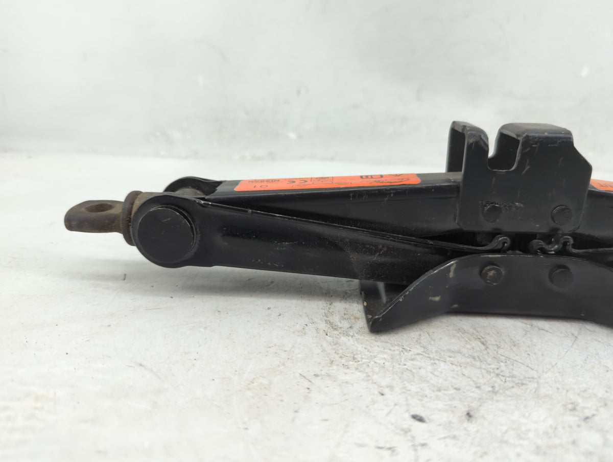 2013 Nissan Sentra Spare Scissor Car Jack 1396464 - Oemusedautoparts1.com