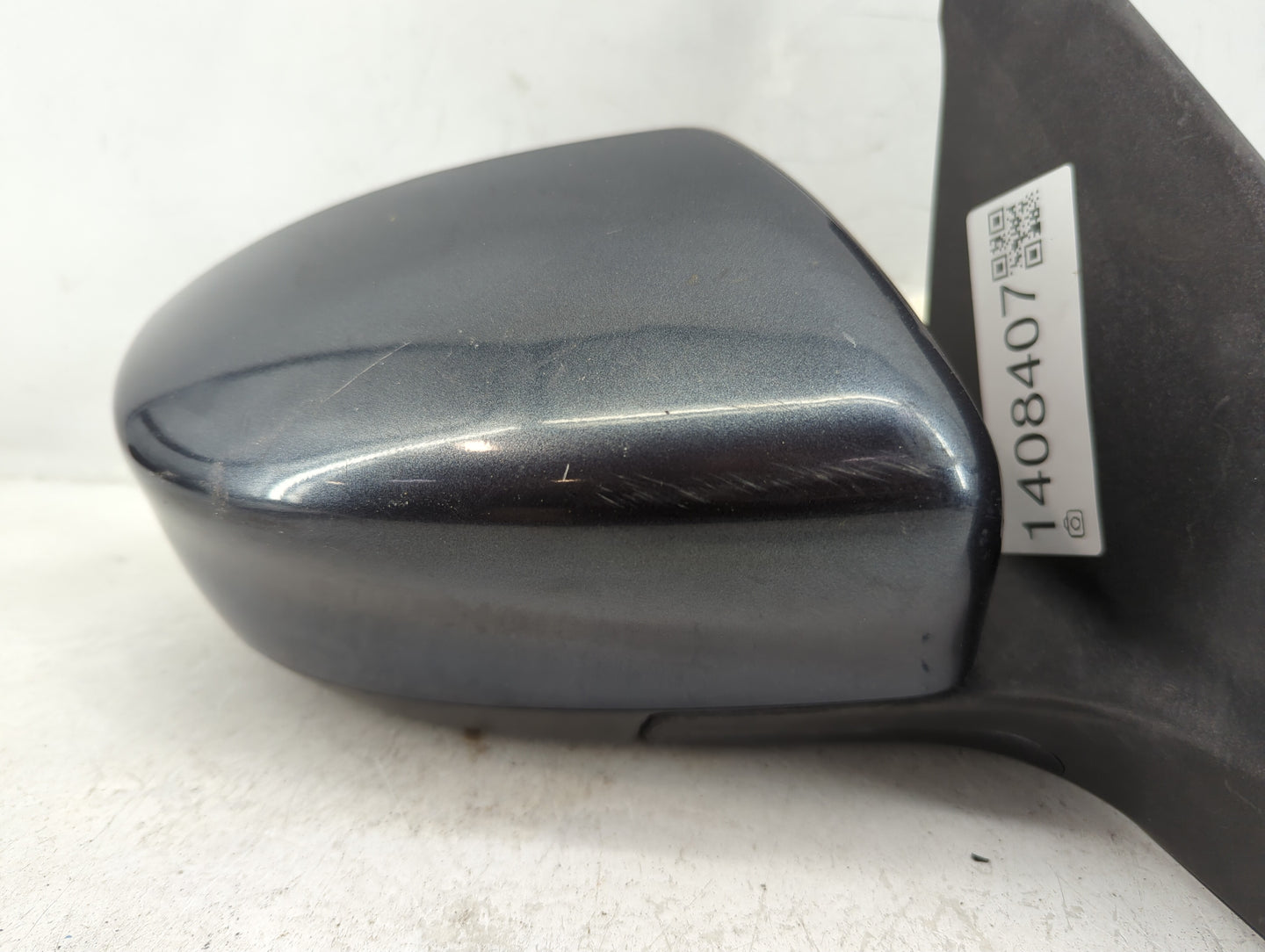 2013-2015 Nissan Sentra Passenger Side View Mirror - Right Door Mirror OEM Used - Oemusedautoparts1.com