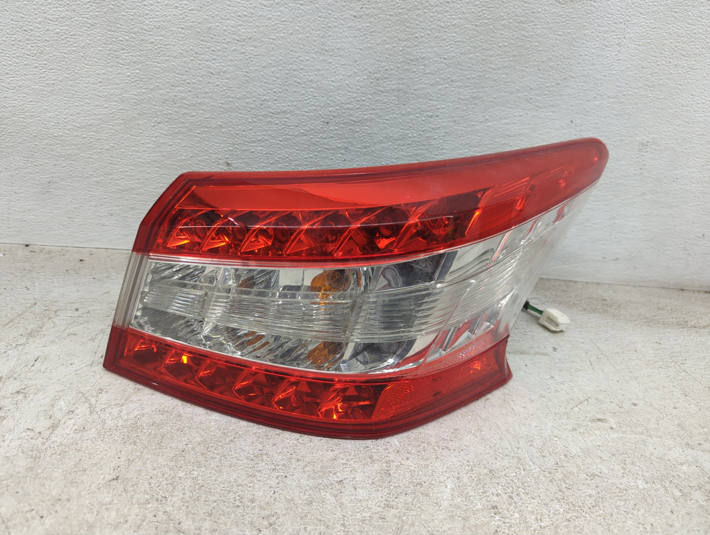 2013-2015 Nissan Sentra Tail Light Assembly Driver Left OEM P/N:265503SG0A Fits Fits 2013 2014 2015 OEM Used Auto Parts - Oe