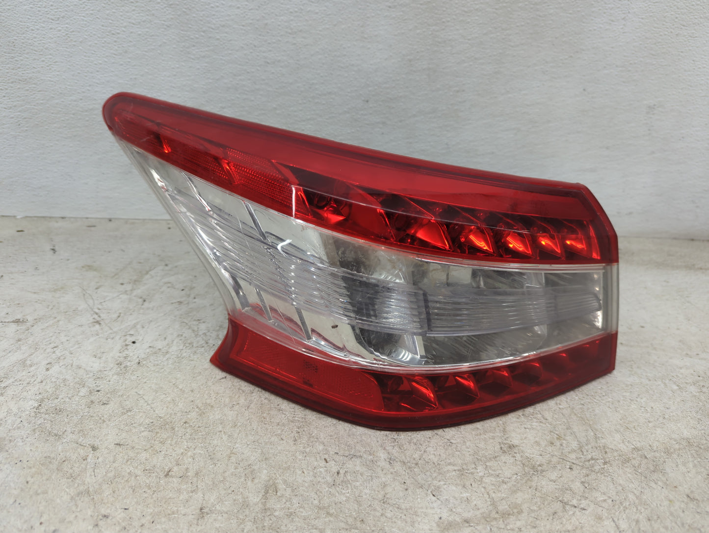 2013-2015 Nissan Sentra Tail Light Assembly Driver Left OEM P/N:265503SG0A Fits Fits 2013 2014 2015 OEM Used Auto Parts - Oe