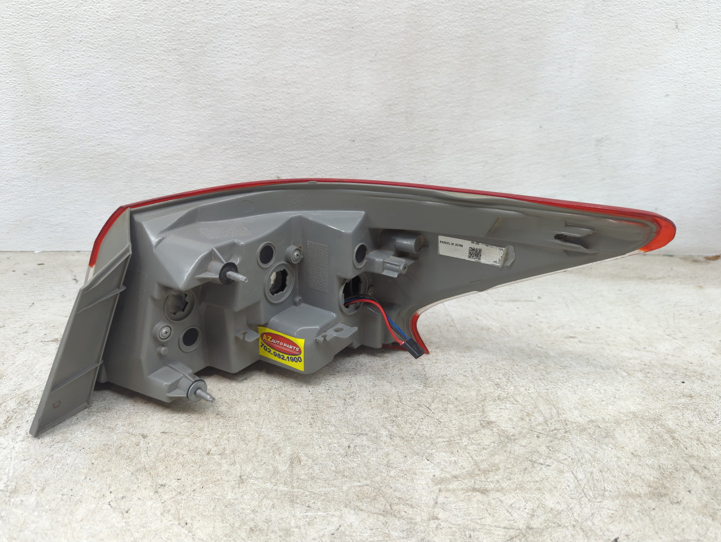 2013-2015 Nissan Sentra Tail Light Assembly Driver Left OEM P/N:265503SG0A Fits Fits 2013 2014 2015 OEM Used Auto Parts - Oe