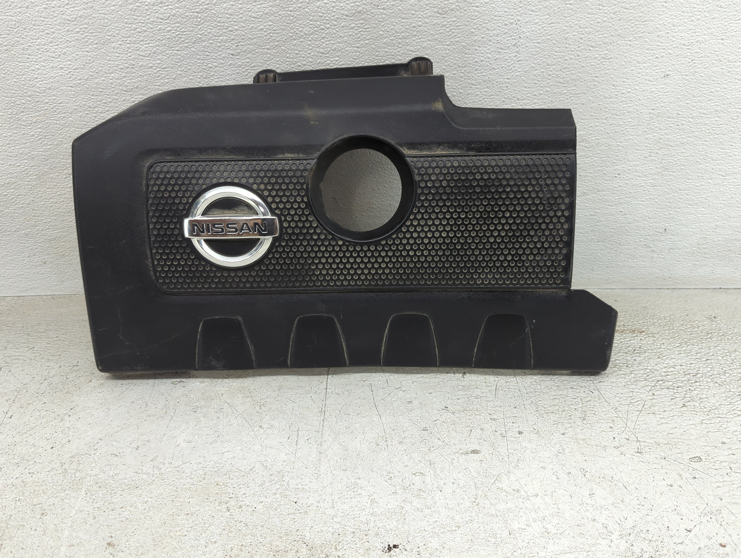 2013 Nissan Sentra Engine Cover 1409458 - Oemusedautoparts1.com