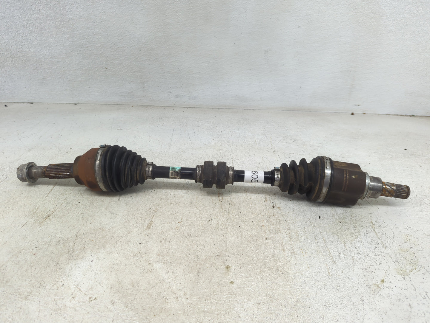 2013-2019 Nissan Sentra Axle Shaft Front Driver Cv C/v - Oemusedautoparts1.com