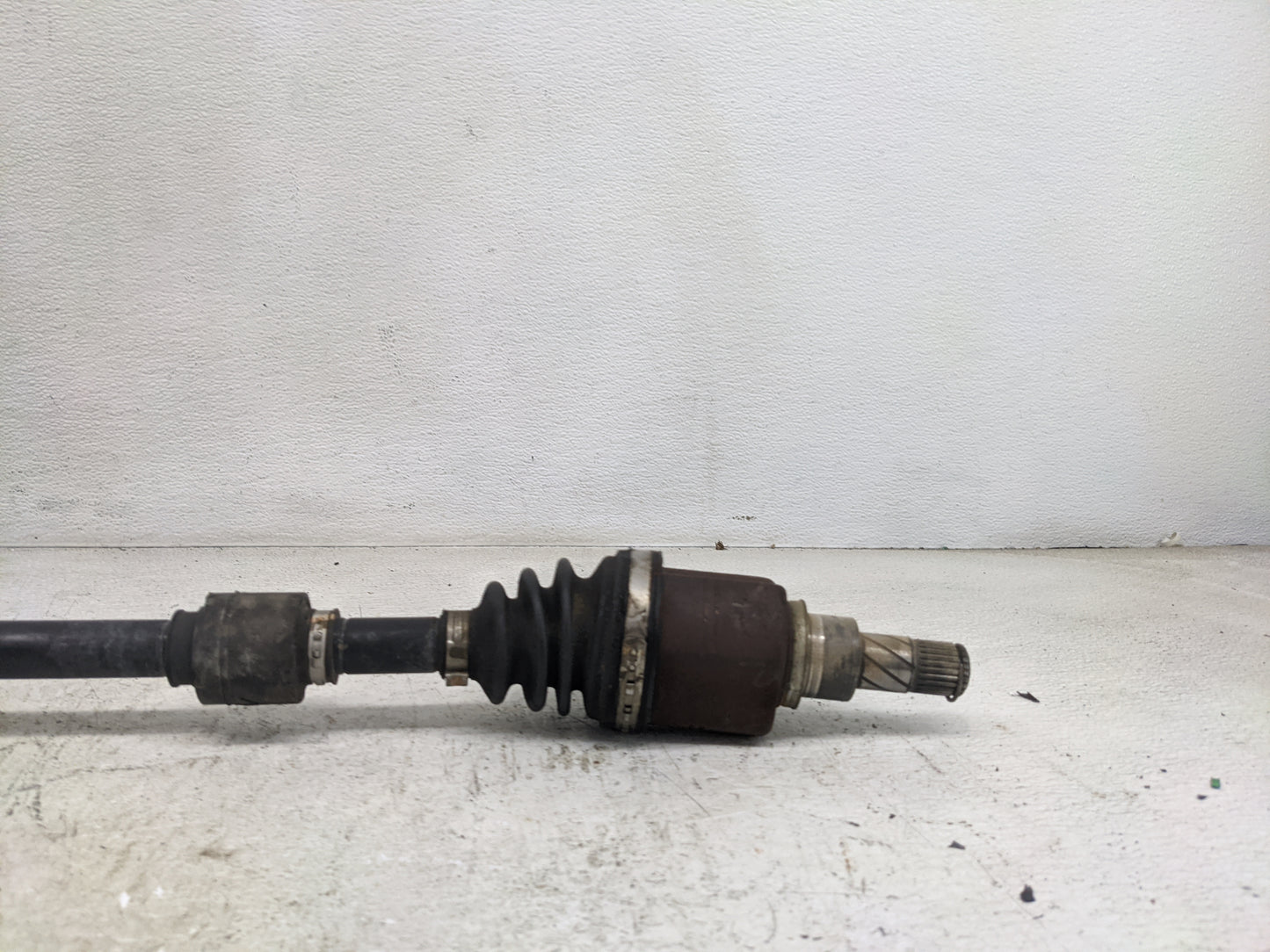 2013-2019 Nissan Sentra Axle Shaft Front Passenger Cv C/v - Oemusedautoparts1.com