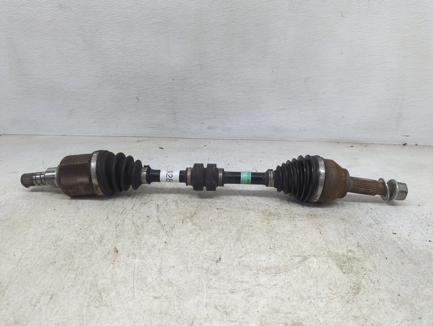 2013-2019 Nissan Sentra Axle Shaft Front Driver Cv C/v - Oemusedautoparts1.com