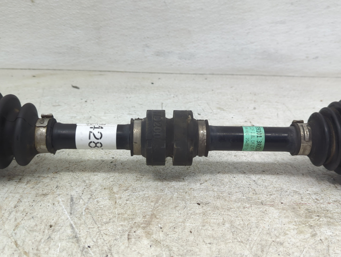 2013-2019 Nissan Sentra Axle Shaft Front Driver Cv C/v - Oemusedautoparts1.com