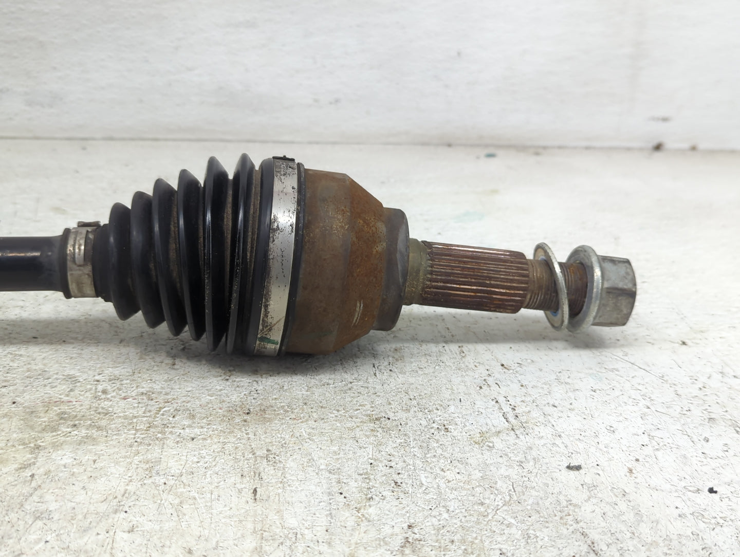 2013-2019 Nissan Sentra Axle Shaft Front Driver Cv C/v - Oemusedautoparts1.com