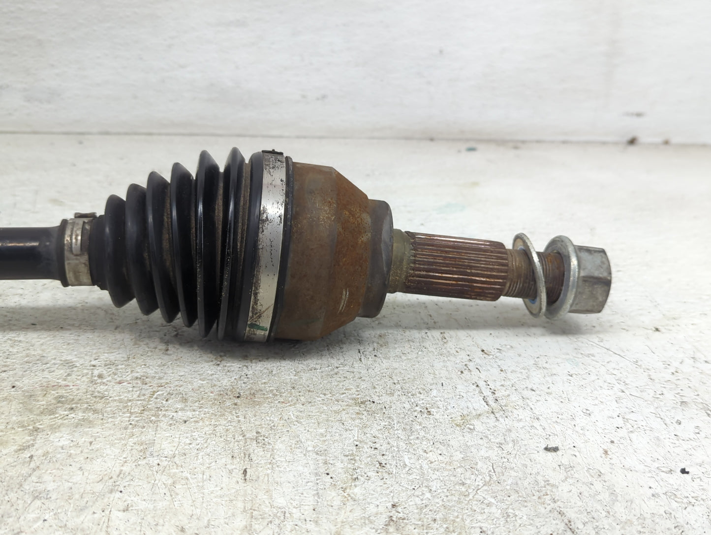 2013-2019 Nissan Sentra Axle Shaft Front Driver Cv C/v - Oemusedautoparts1.com