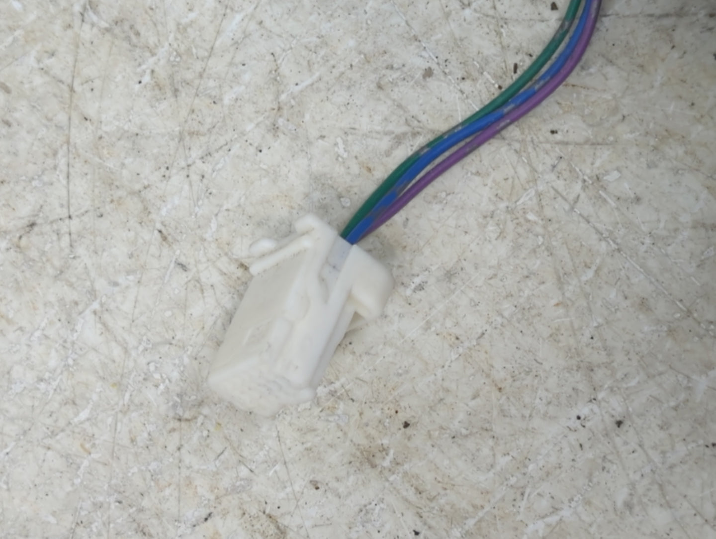 2013-2015 Nissan Sentra Driver Side View Mirror - Left Door Mirror OEM Used - Oemusedautoparts1.com
