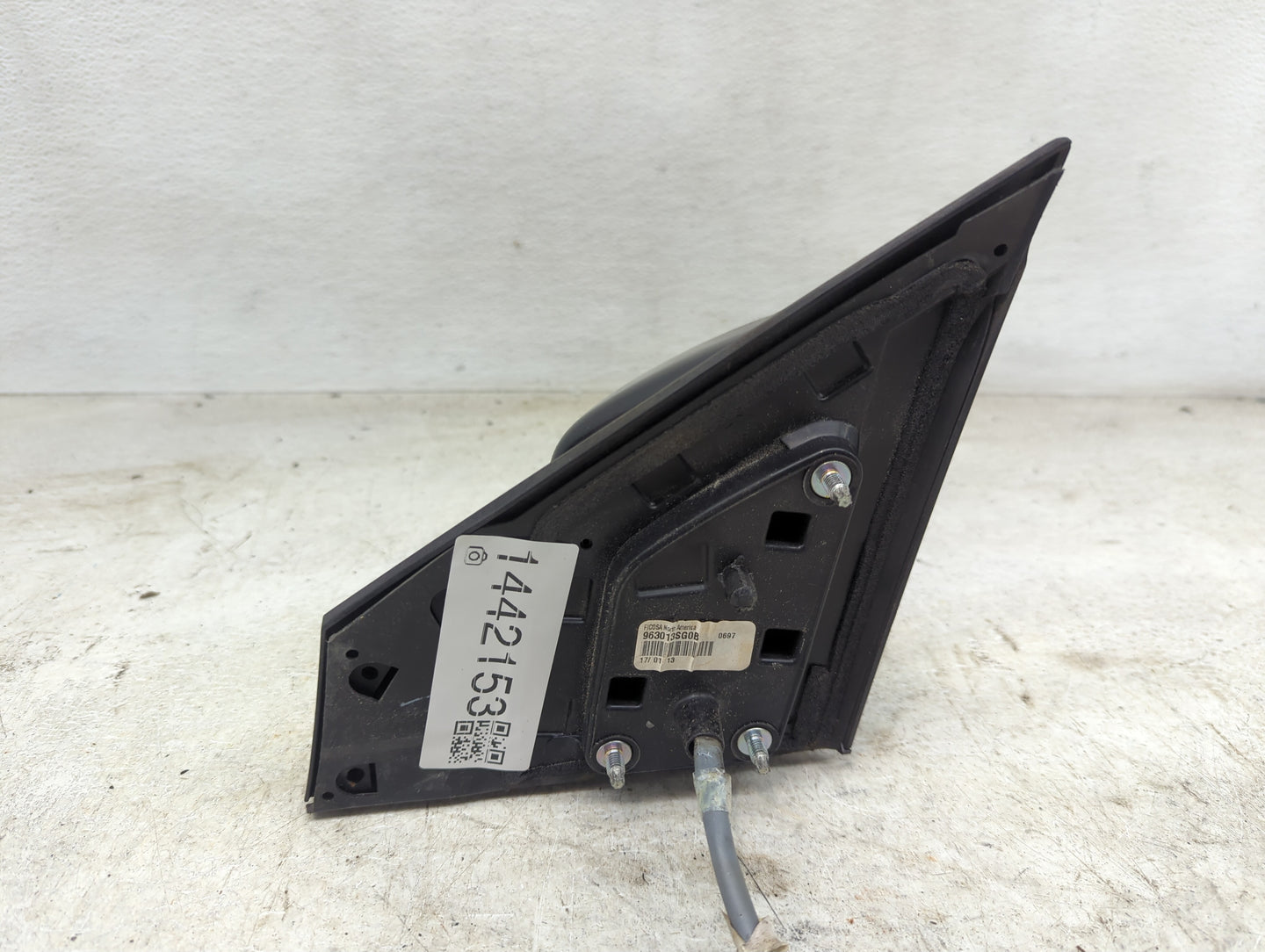 2013-2015 Nissan Sentra Passenger Side View Mirror - Right Door Mirror OEM Used - Oemusedautoparts1.com